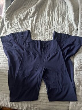 Aerie High-Waist Navy flare Yoga Pants
